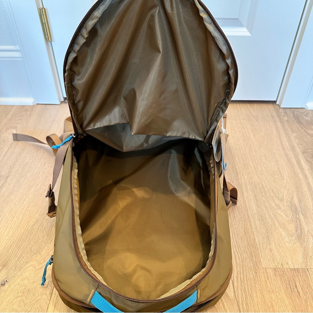 🆕Patagonia Refugio Daypack 30L Backpack - Picture 13 of 14